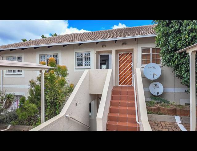 3 BEDROOM APARTMENT FOR SALE IN STERREWAG